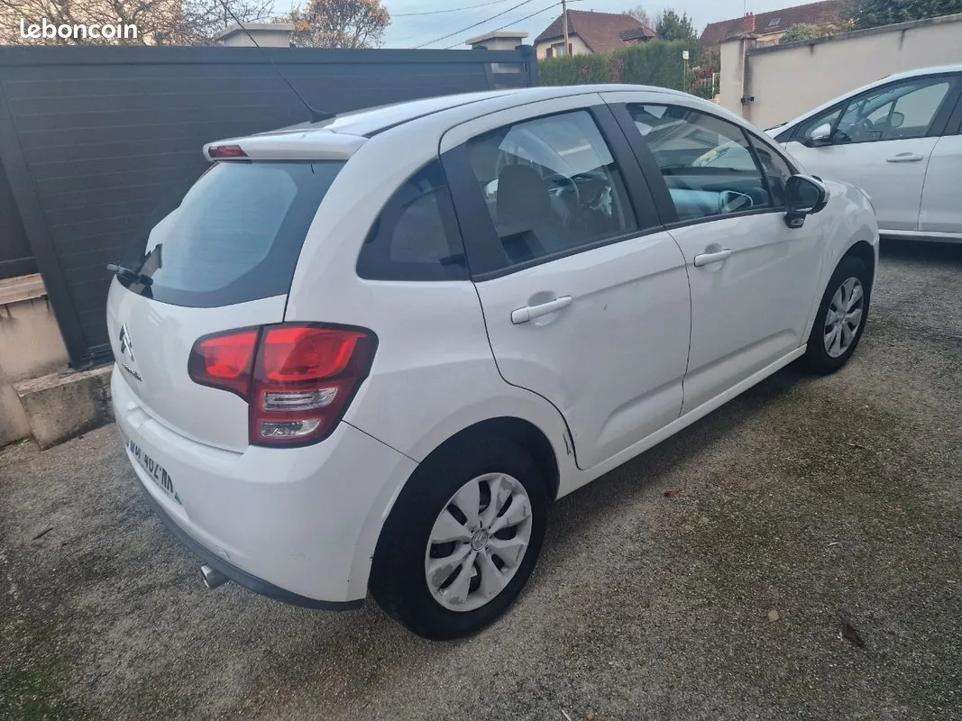 Citroen C3 2011 photo 2