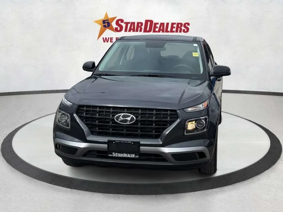 Hyundai Venue 2022 photo 2