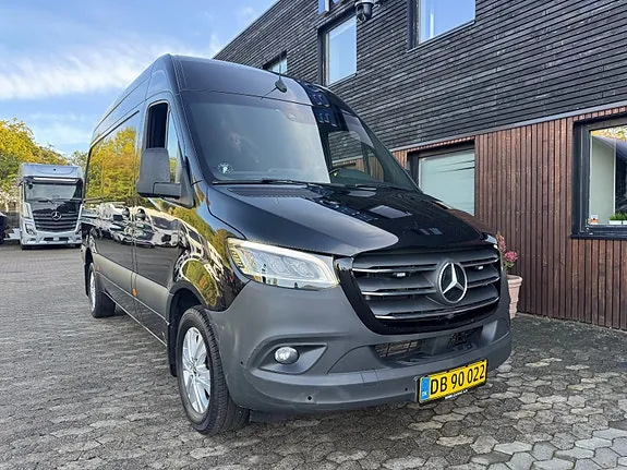 Mercedes-Benz Sprinter 319