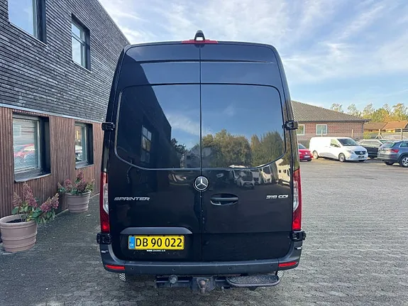 Mercedes-Benz Sprinter 319 2021 photo 3