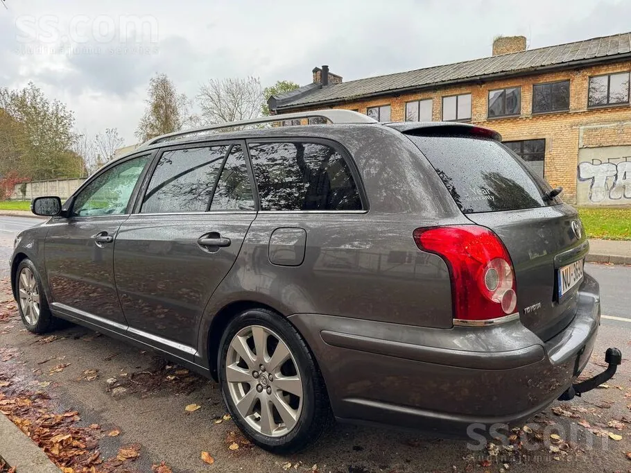 Toyota Avensis 2009 photo 5