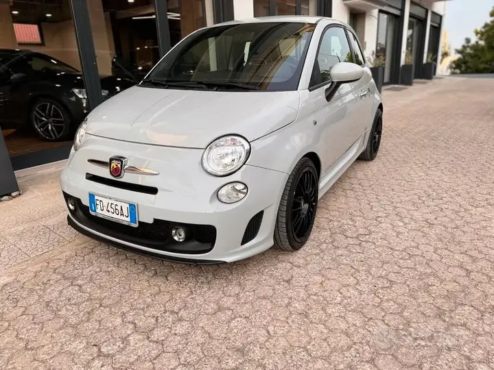 Abarth 500 2016 photo 3