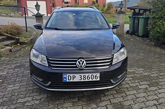 Volkswagen Passat 2014 photo 2
