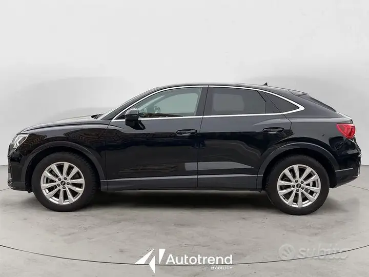 Audi Q3 2021 photo 5
