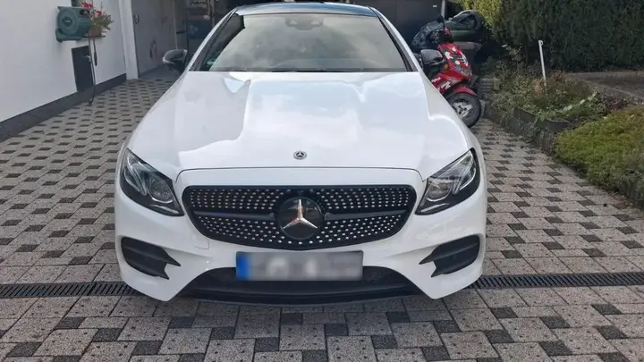 Mercedes-Benz E400
