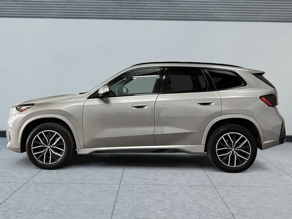 BMW X1 2023 photo 3