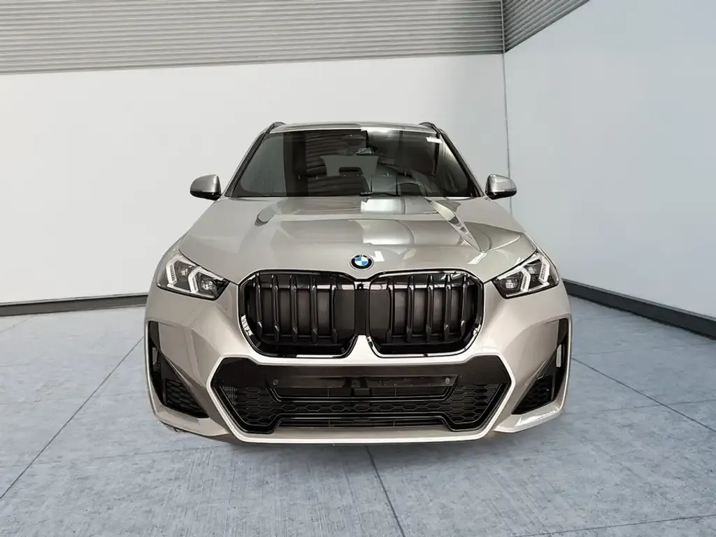 BMW X1 2023 photo 2