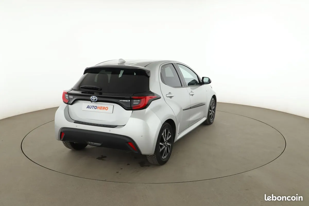 Toyota Yaris 2021 photo 3
