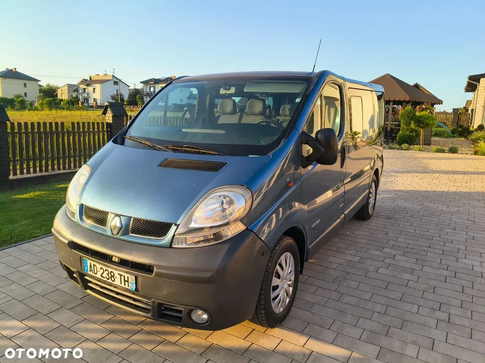 Renault Trafic 2005 photo 3