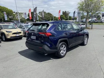 Toyota Rav4 2025 photo 3
