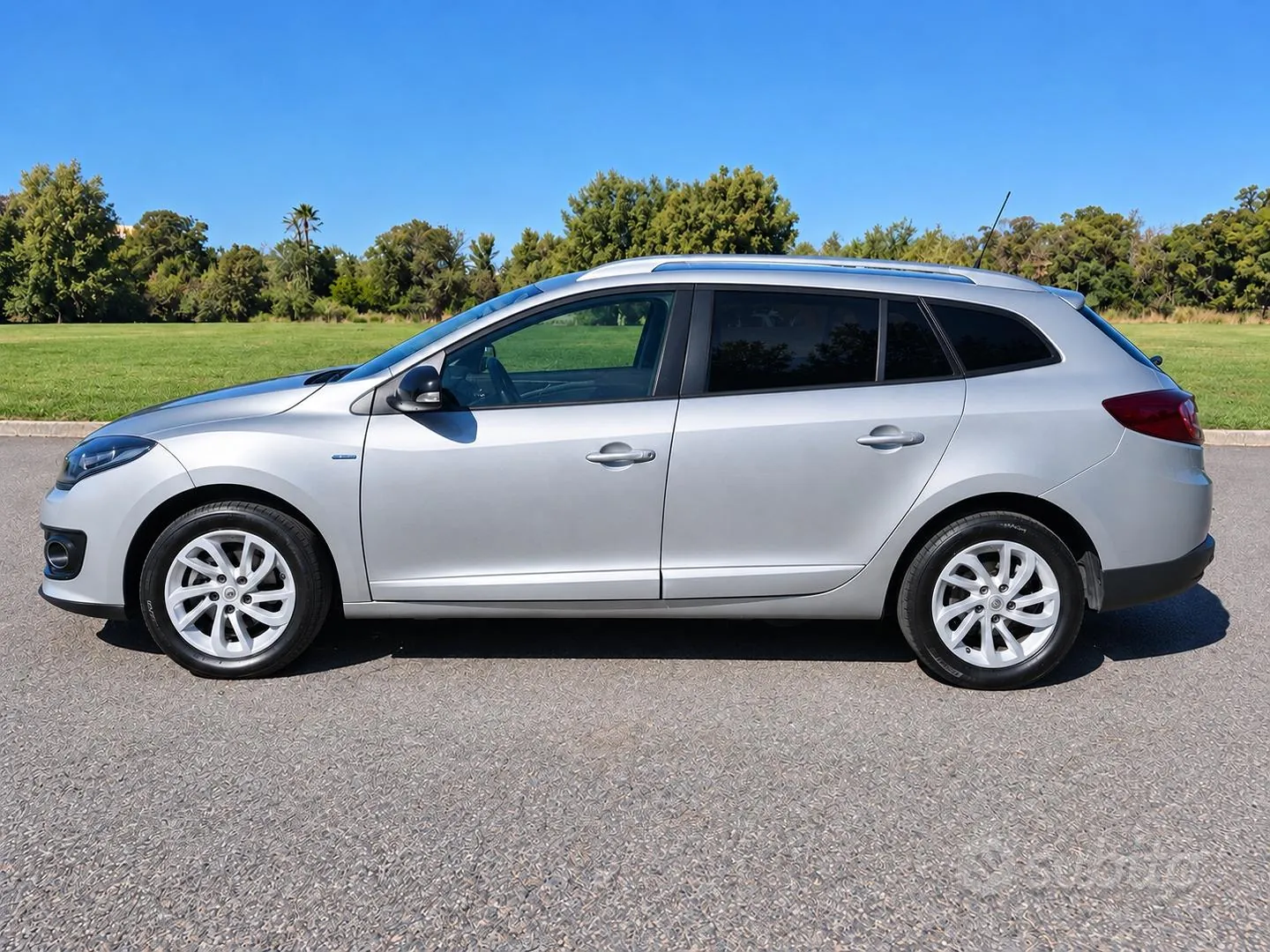 Renault Megane 2016 photo 3