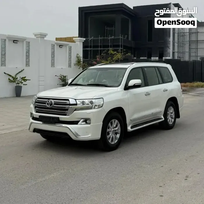 Toyota Land Cruiser 2017 photo 5