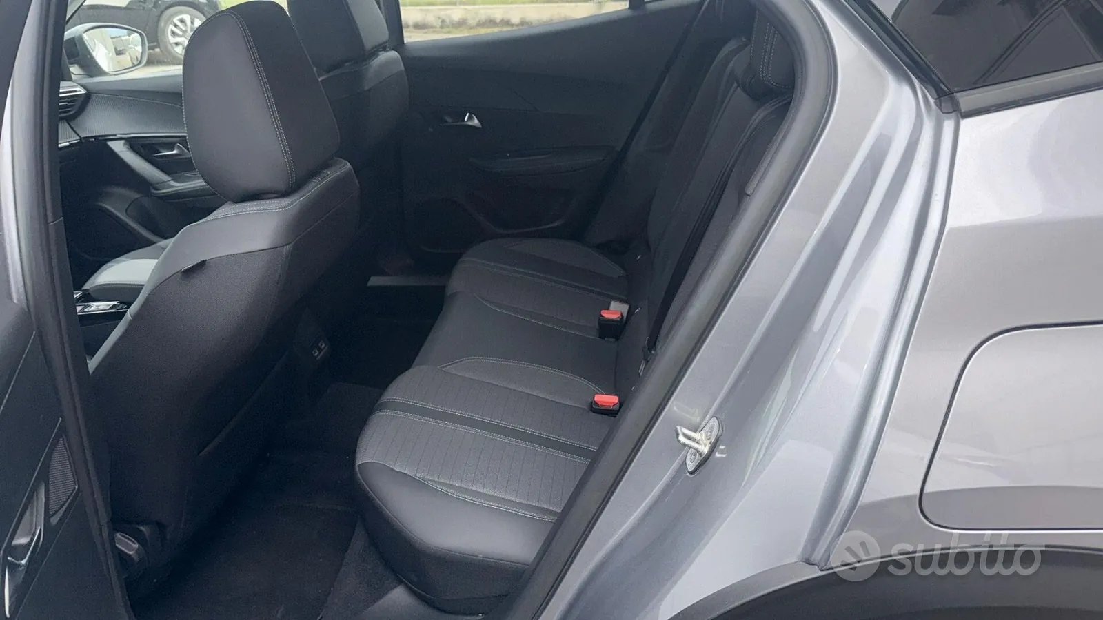 Peugeot 2008 2022 photo 4