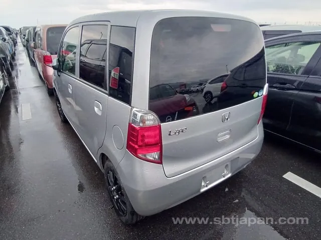 Honda Life 2012 photo 3