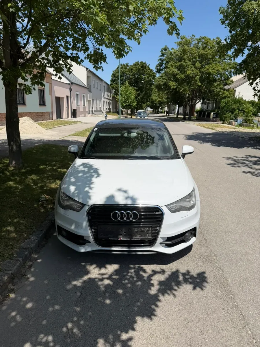 Audi A1 2012 photo 2