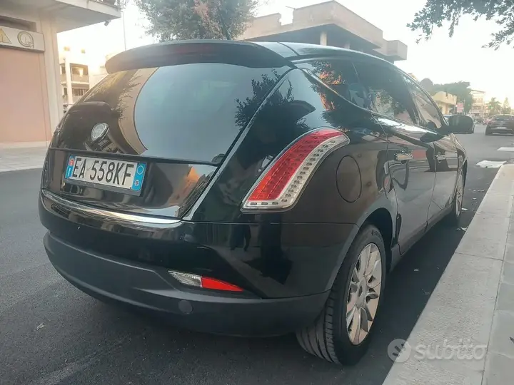 Lancia Delta 2010 photo 5