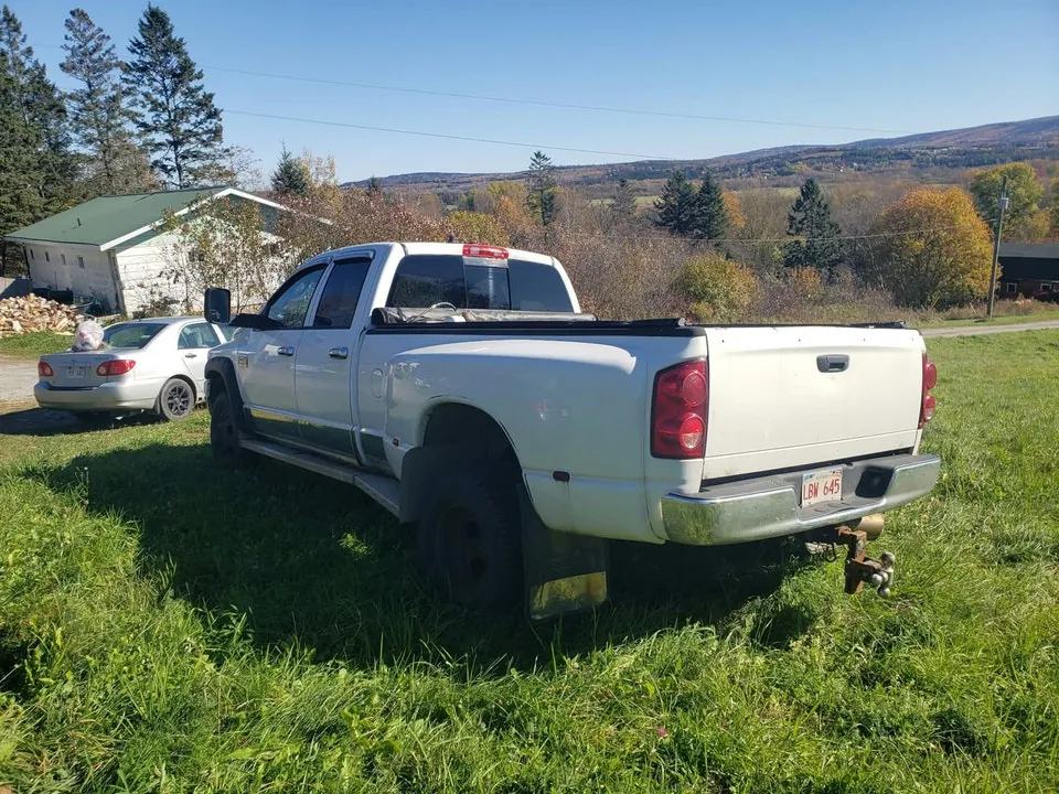 Dodge Ram 3500 2008 photo 2