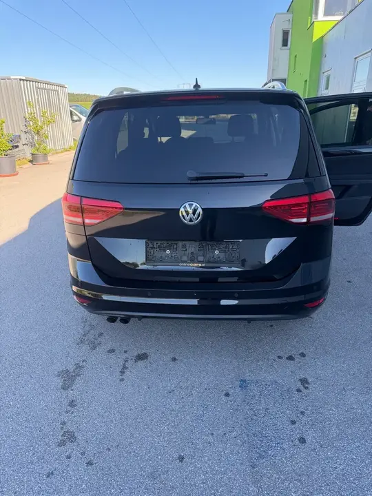 Volkswagen Touran 2018 photo 3