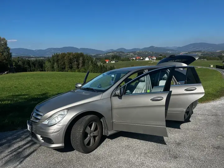 Mercedes-Benz R-Class