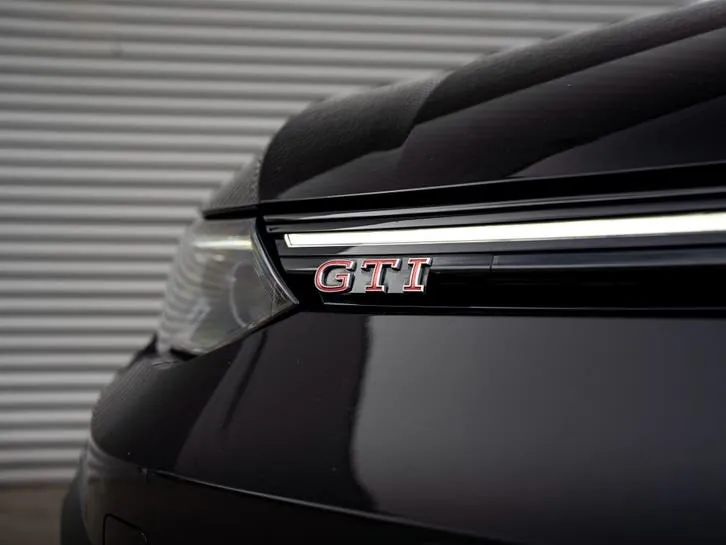 Volkswagen Golf 2022 photo 2