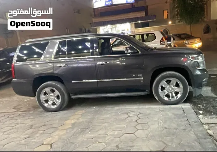 Chevrolet Tahoe 2015 photo 2