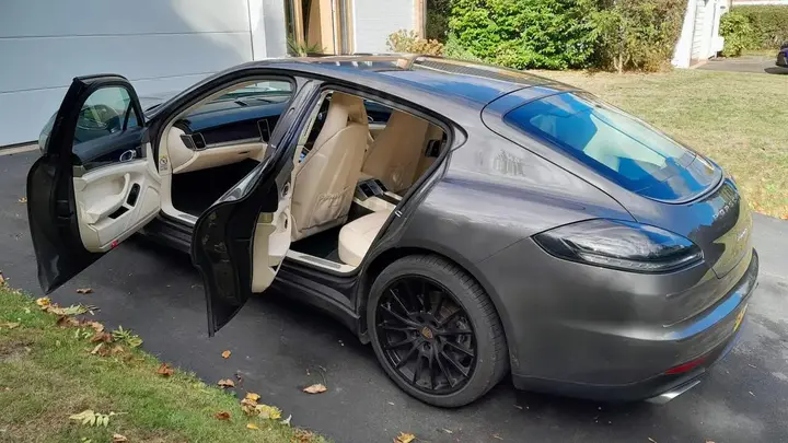 Porsche Panamera 2015 photo 4