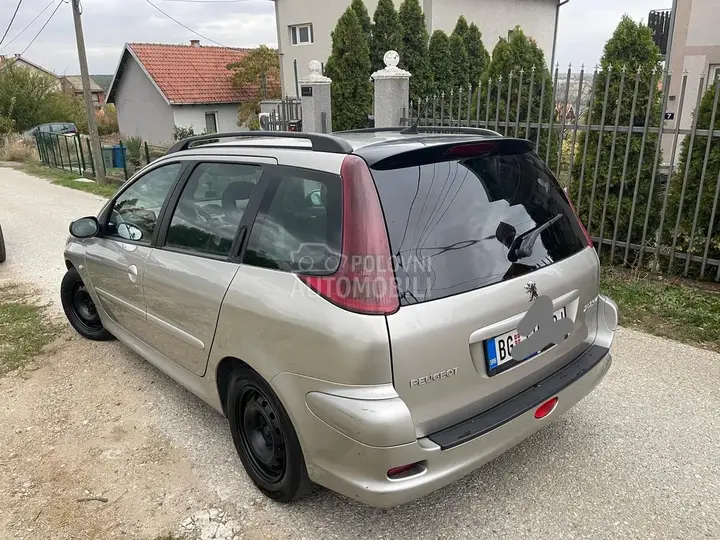 Peugeot 206 2004 photo 4