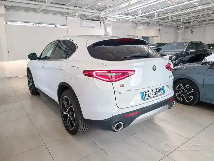 Alfa Romeo Stelvio 2020 photo 4