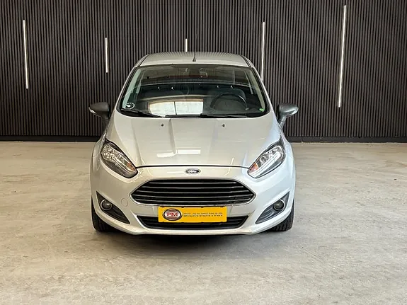 Ford Fiesta 2015 photo 2