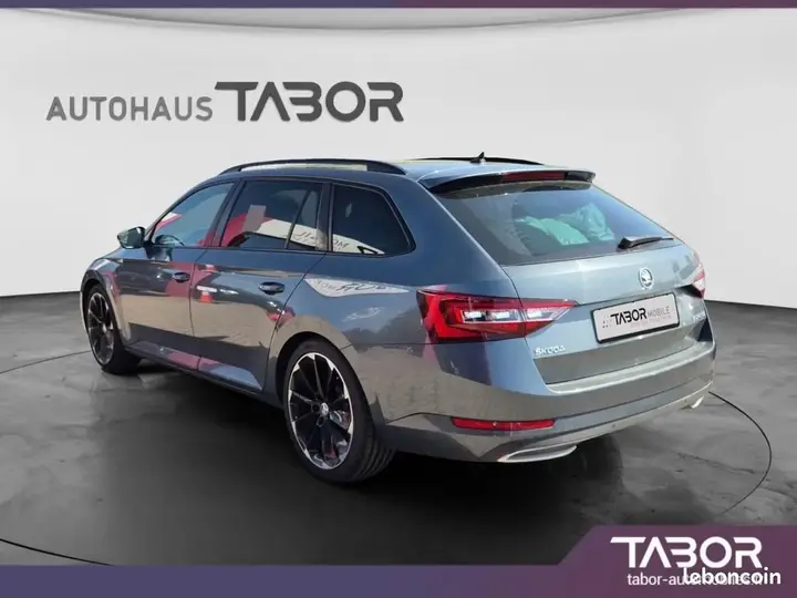 Skoda Superb 2019 photo 4