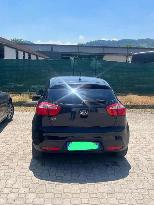 Kia Rio 2012 photo 2