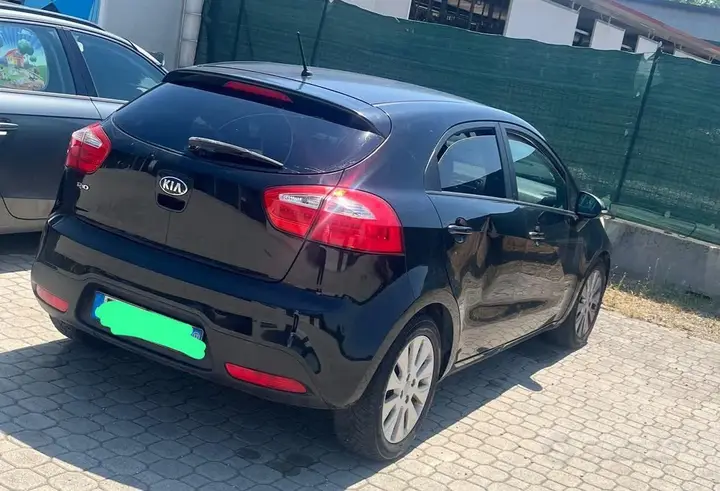 Kia Rio 2012 photo 3