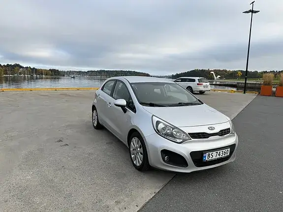 Kia Rio 2013 photo 3