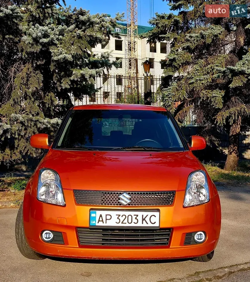 Suzuki Swift 2006 photo 2