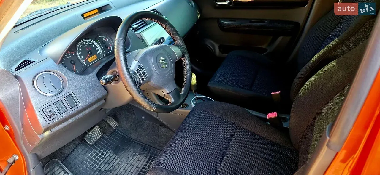 Suzuki Swift 2006 photo 5