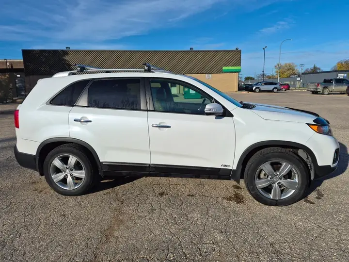 Kia Sorento 2013 photo 2