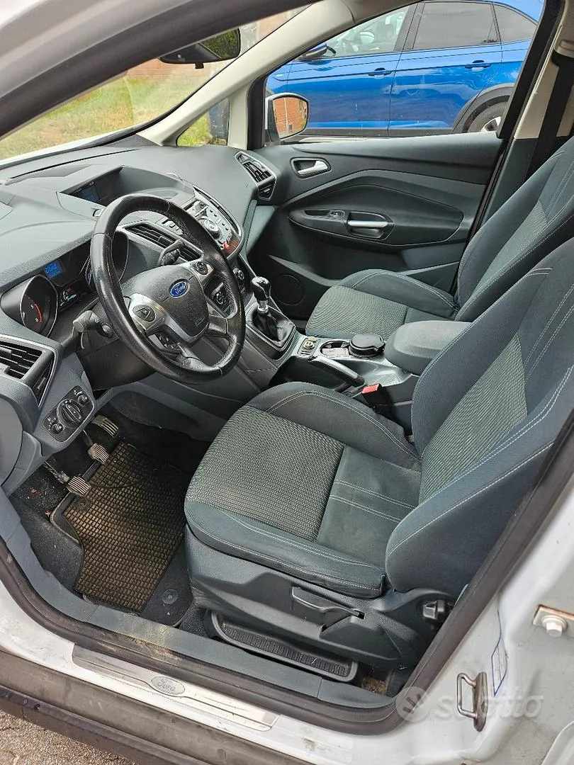 Ford C-Max 2013 photo 4
