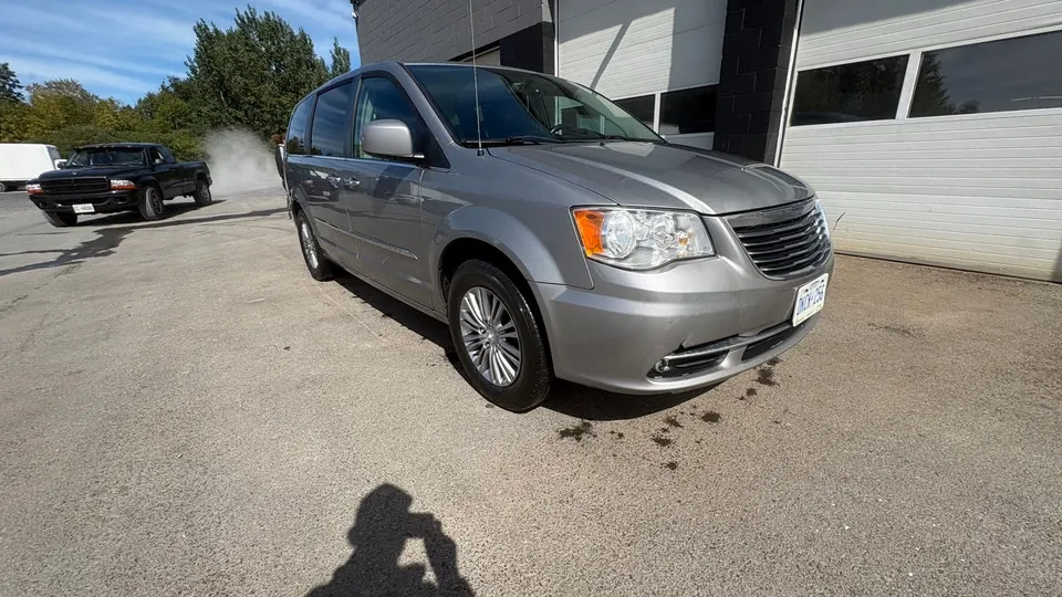 Chrysler Town & Country