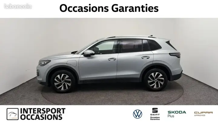 Volkswagen Tiguan 2025 photo 2