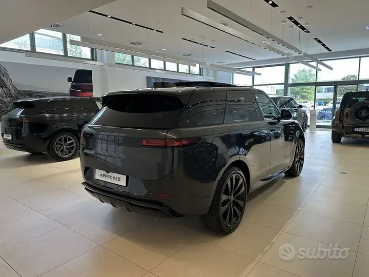 Land Rover Range Rover Sport 2026 photo 2