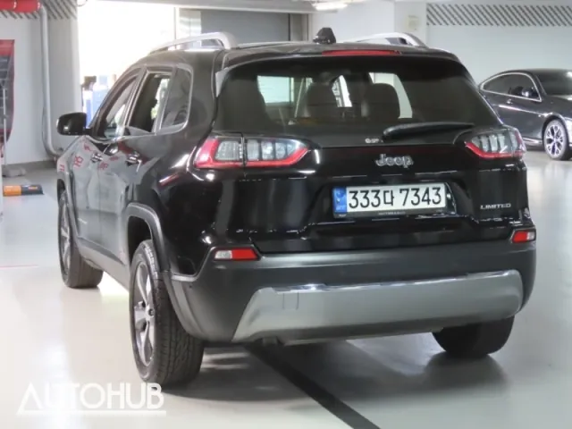 Jeep Cherokee 2021 photo 4