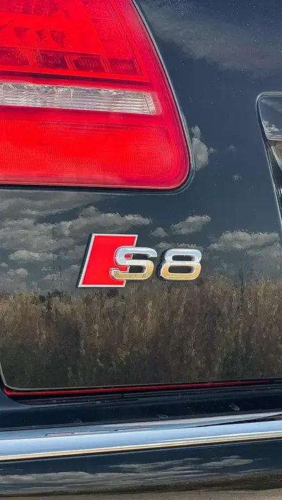 Audi A8 2008 photo 3