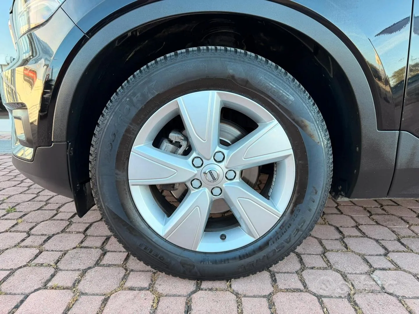 Volvo Xc40 2020 photo 2