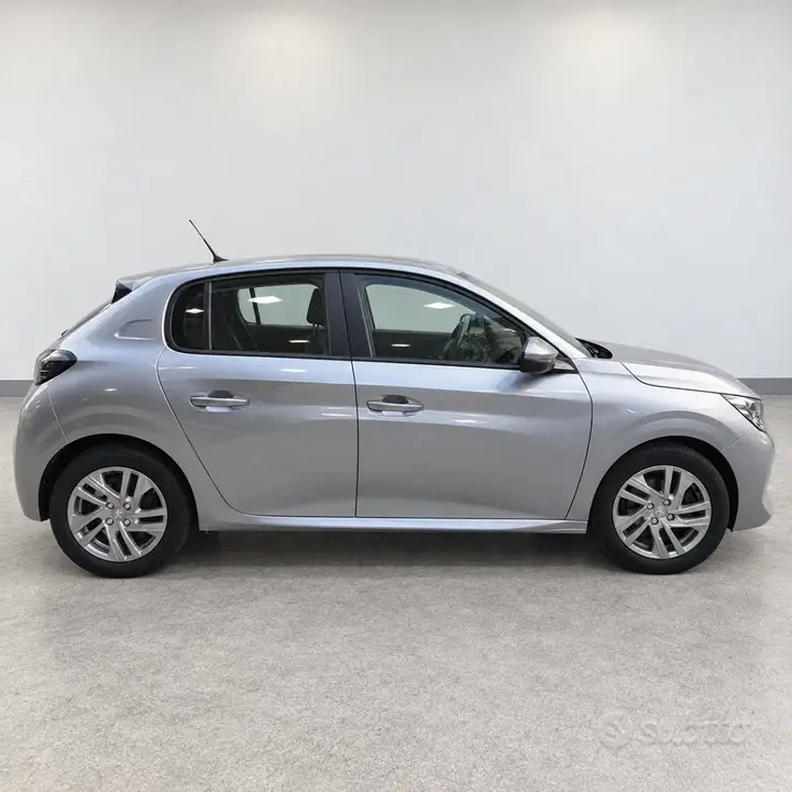 Peugeot 208 2020 photo 4