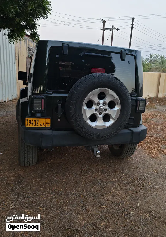 Jeep Wrangler Sahara 2012 photo 2