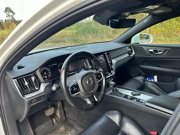 Volvo V60 2019 photo 5