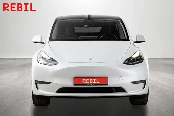 Tesla Model Y 2023 photo 3