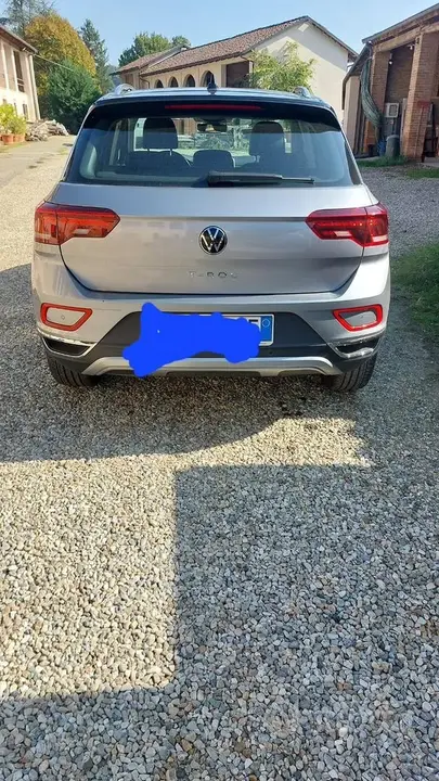 Volkswagen T-Roc 2023 photo 3