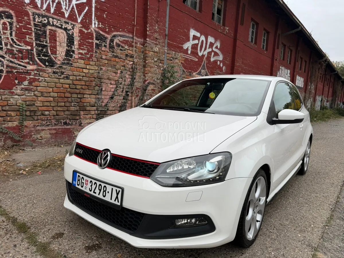 Volkswagen Polo 2011 photo 4