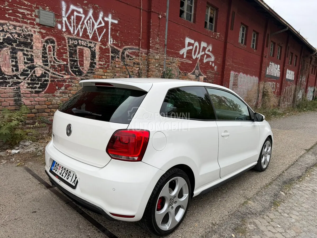 Volkswagen Polo 2011 photo 5